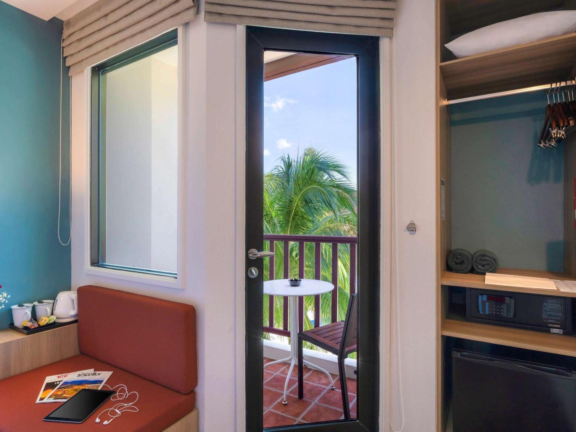 Ibis Phuket Patong - SHA Extra Plus Bagian luar foto